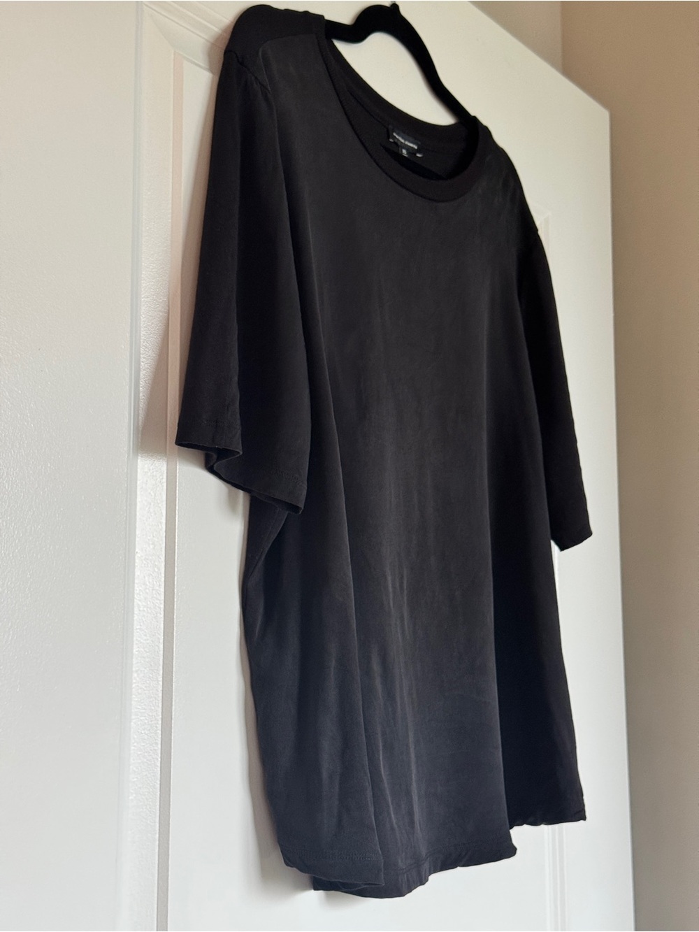 UNIVERSAL STANDARD Arvo Cupro Mix Tee Black XS/10-12 Cupro Front/Jersey Back EUC - Picture 4 of 12